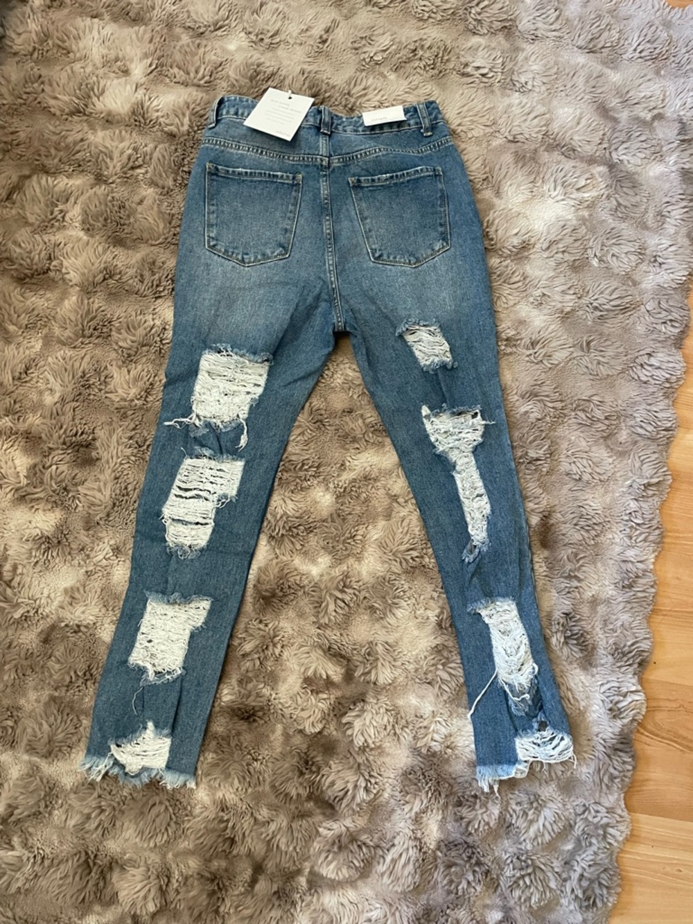 chic Distressed Skinny Jeans - Blue